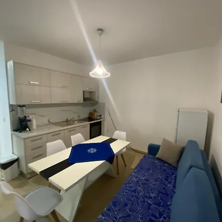Apartamento Qerret Golem (Tirana)
